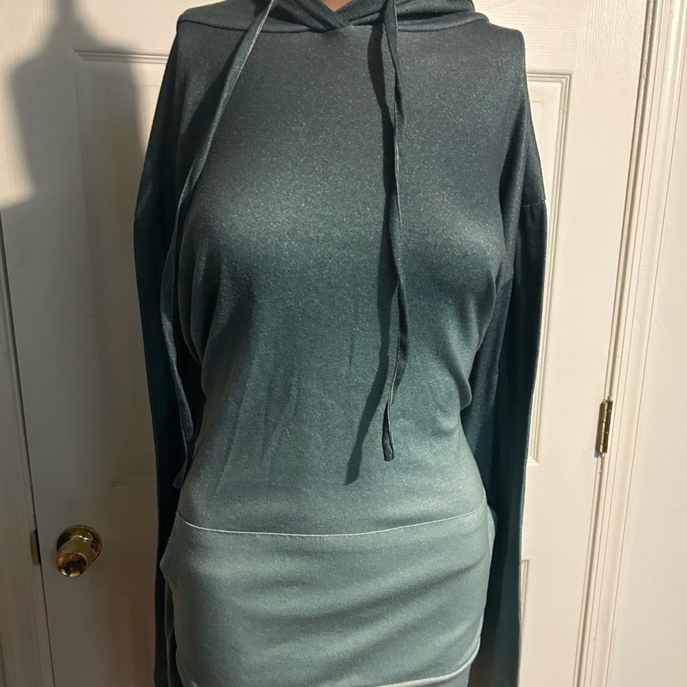 Pull Over Hoodie